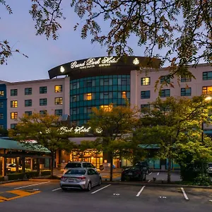 Four Points By Sheraton Vancouver Airport Hotel